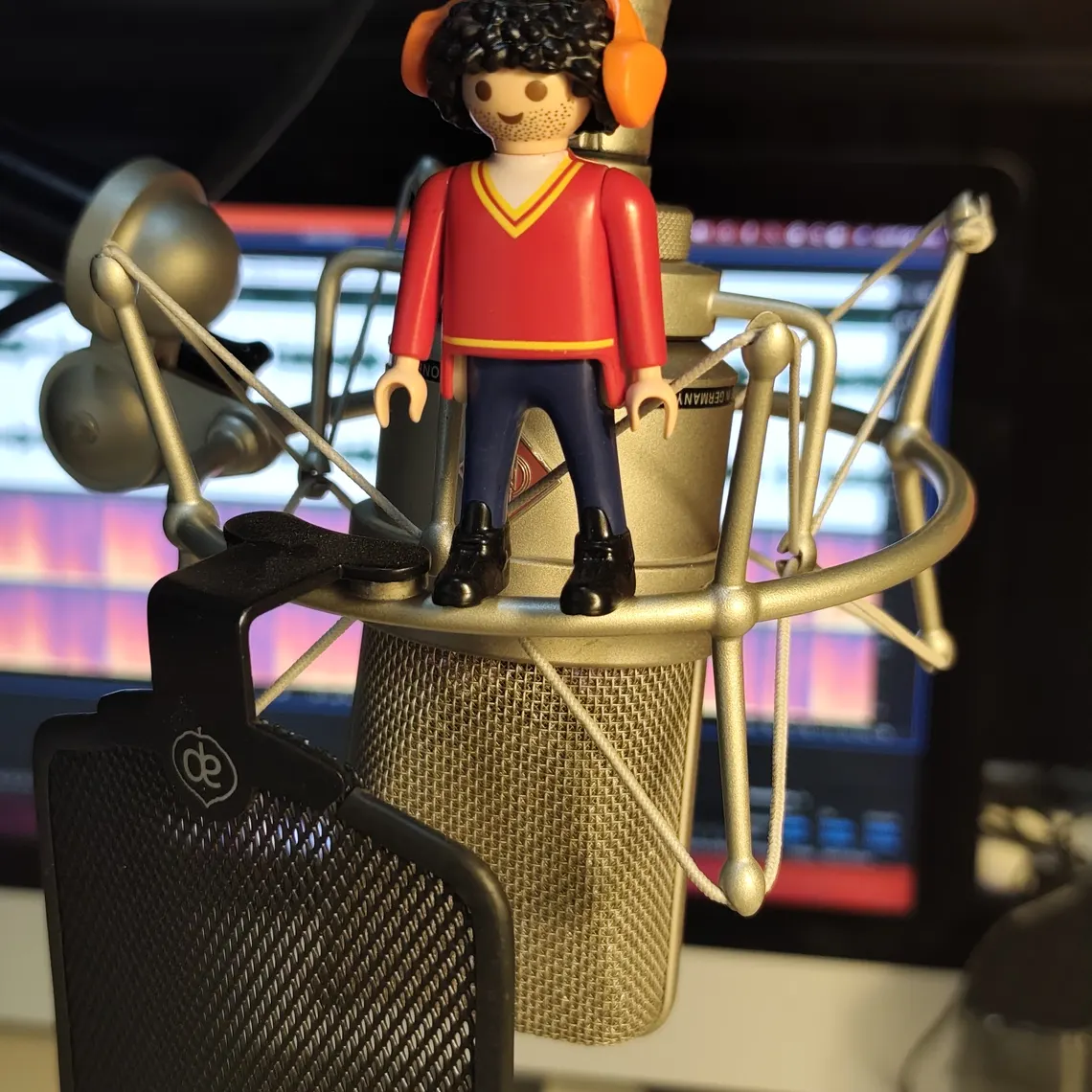 Micrófono de estudio profesional, la herramienta de la voz humana